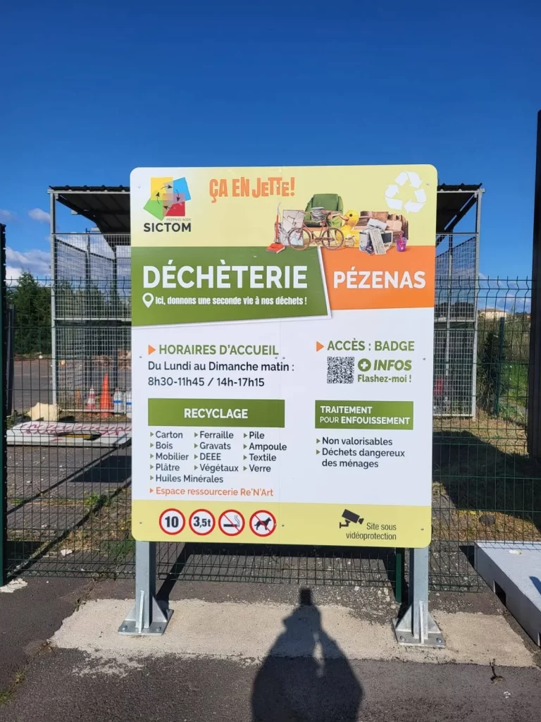SEETECH : Panneau d'entrée de déchèterie